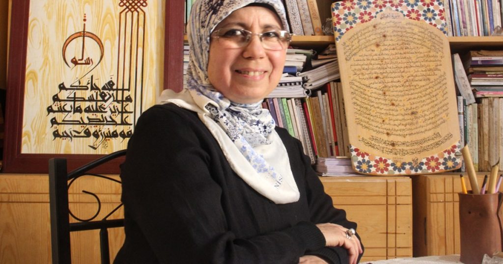 بالفيديو.. الخط العربي ببصمة نسائية مغربية.. روائع الماضي والحاضر | أخبار مرأة