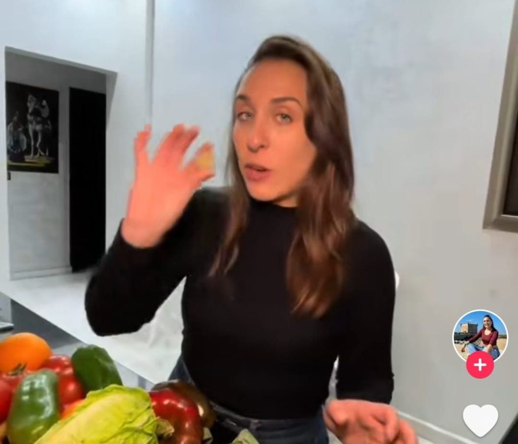 مؤثرة إسبانية تثير جدلاً حول فارق الأسعار بين المغرب وإسبانيا (فيديو)