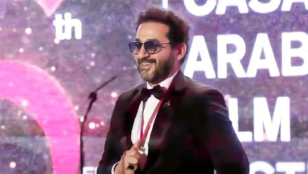 السينما المغربية تنبض بالأناقة والإنسانية مثل الدانتيلا، والمغرب يتمتع دائمًا بجو من الطاقة الإيجابية والترحيب.